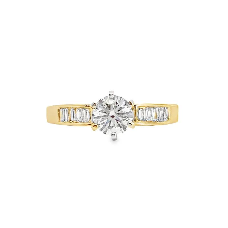 Lab Grown Yelow Gold Diamond Engagement Ring