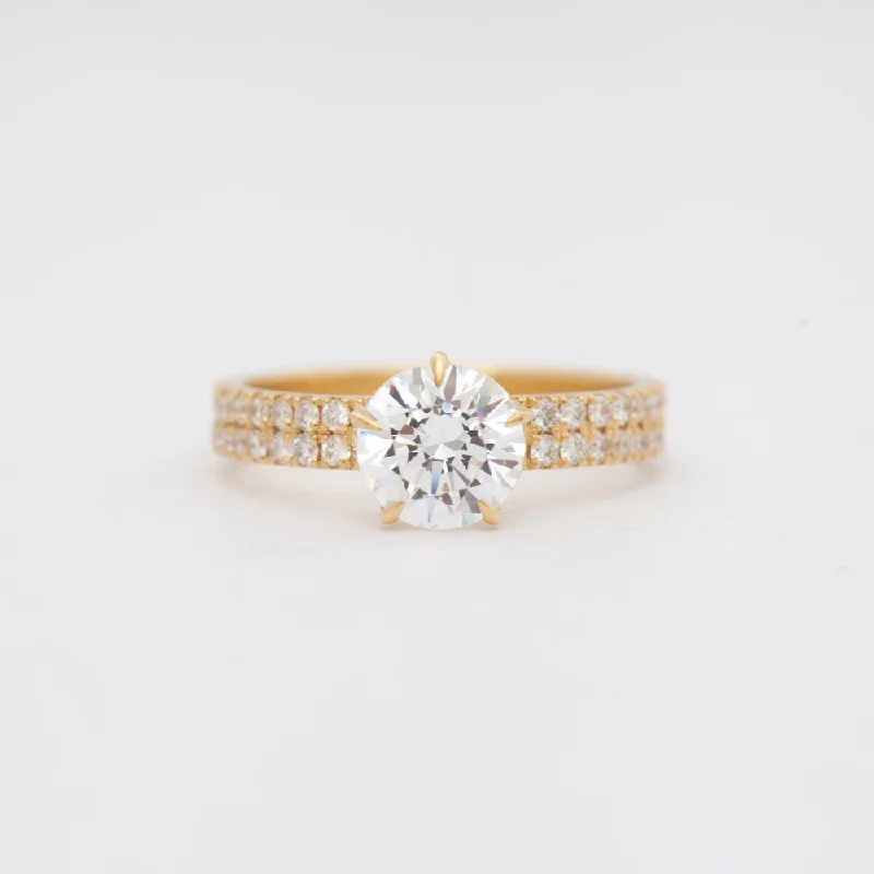 Maxi Pavé Vault Five-Prong Solitaire