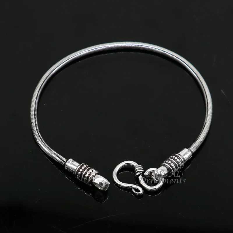 2mm 925 sterling silver handmade amazing snake chain flexible unisex bracelet vintage style jewelry from Rajasthan india sbr414