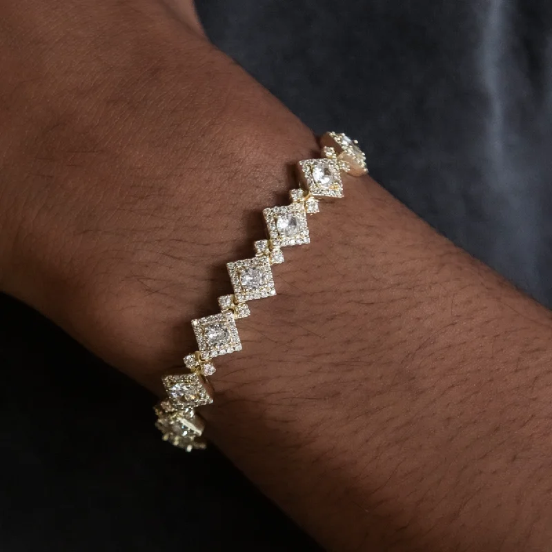 Cloister Link Bracelet in Yellow Gold