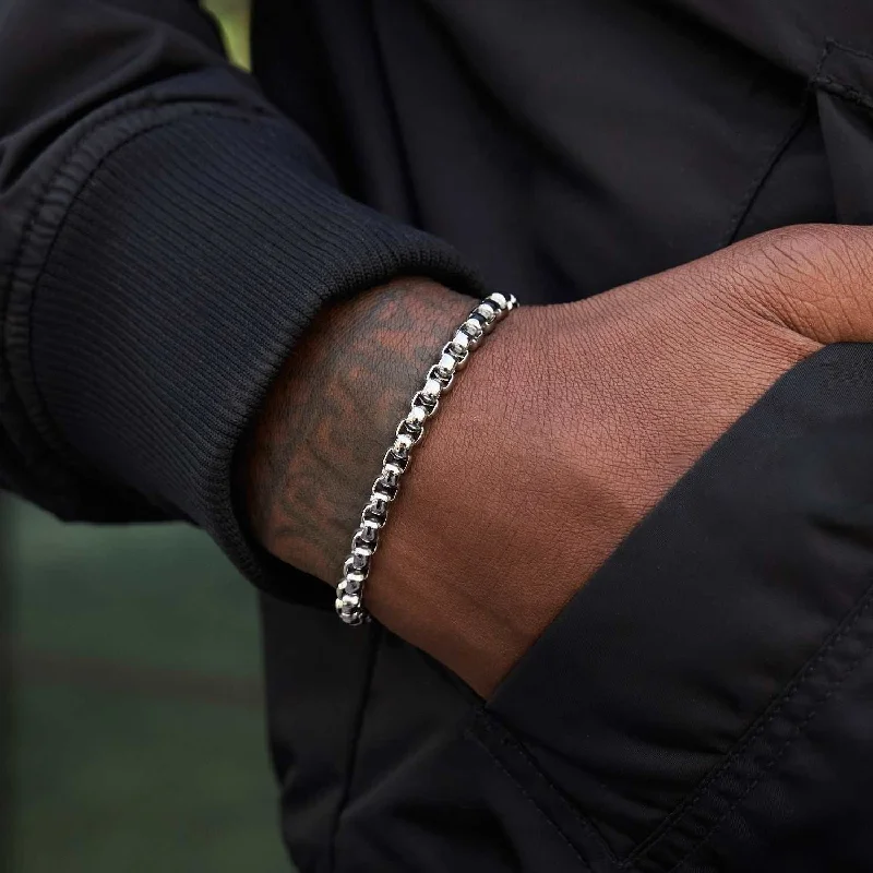 Rounded Box Chain Bracelet