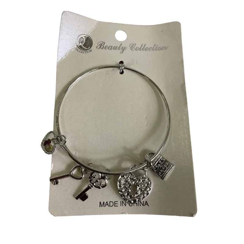 Bracelet Charm By Beauty Collection In Silver