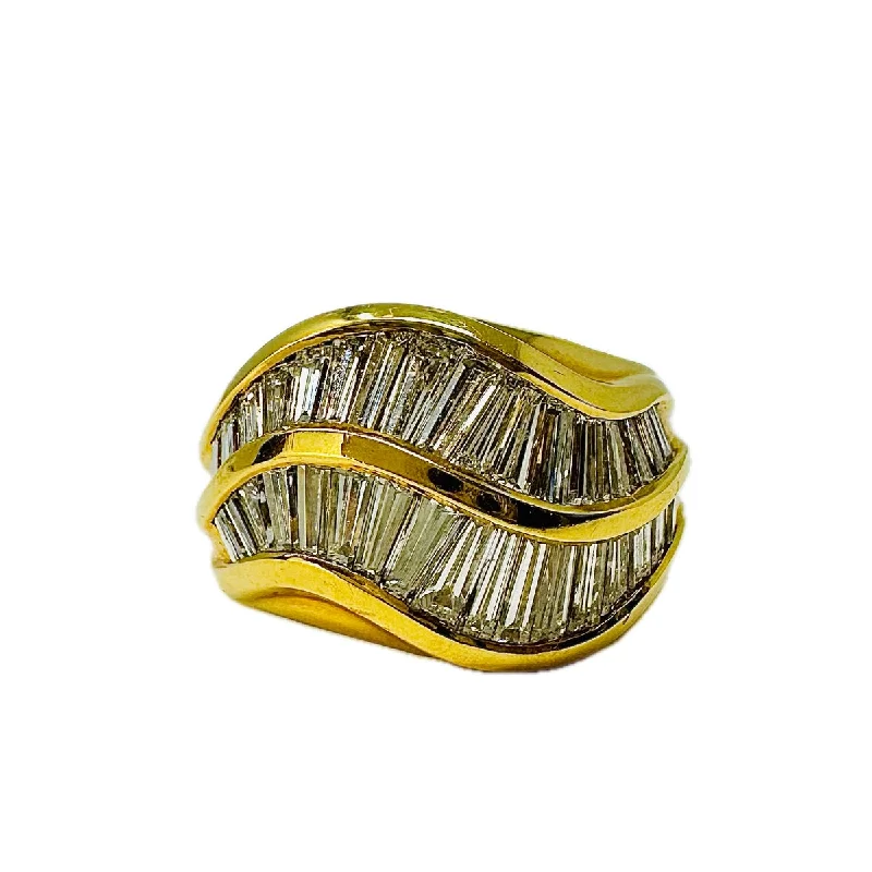 Nino Verita 18K Gold Wavy Ring with 2 Rows of Baguette Diamonds