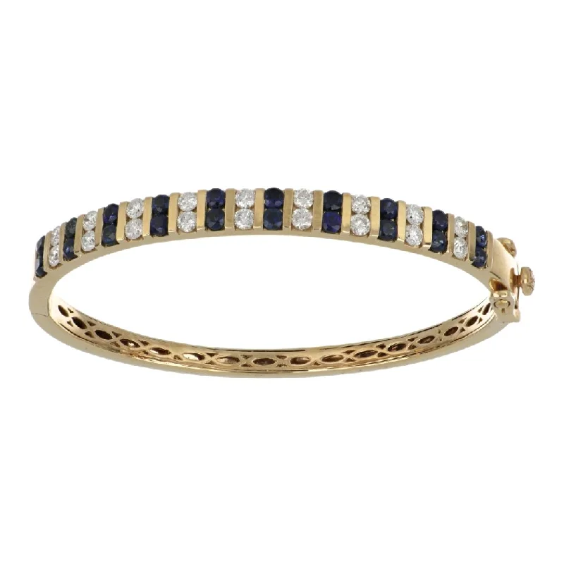 Blue Sapphire Bangle (Blue Sapphire 2.37 cts. White Diamond 1.42 cts. )